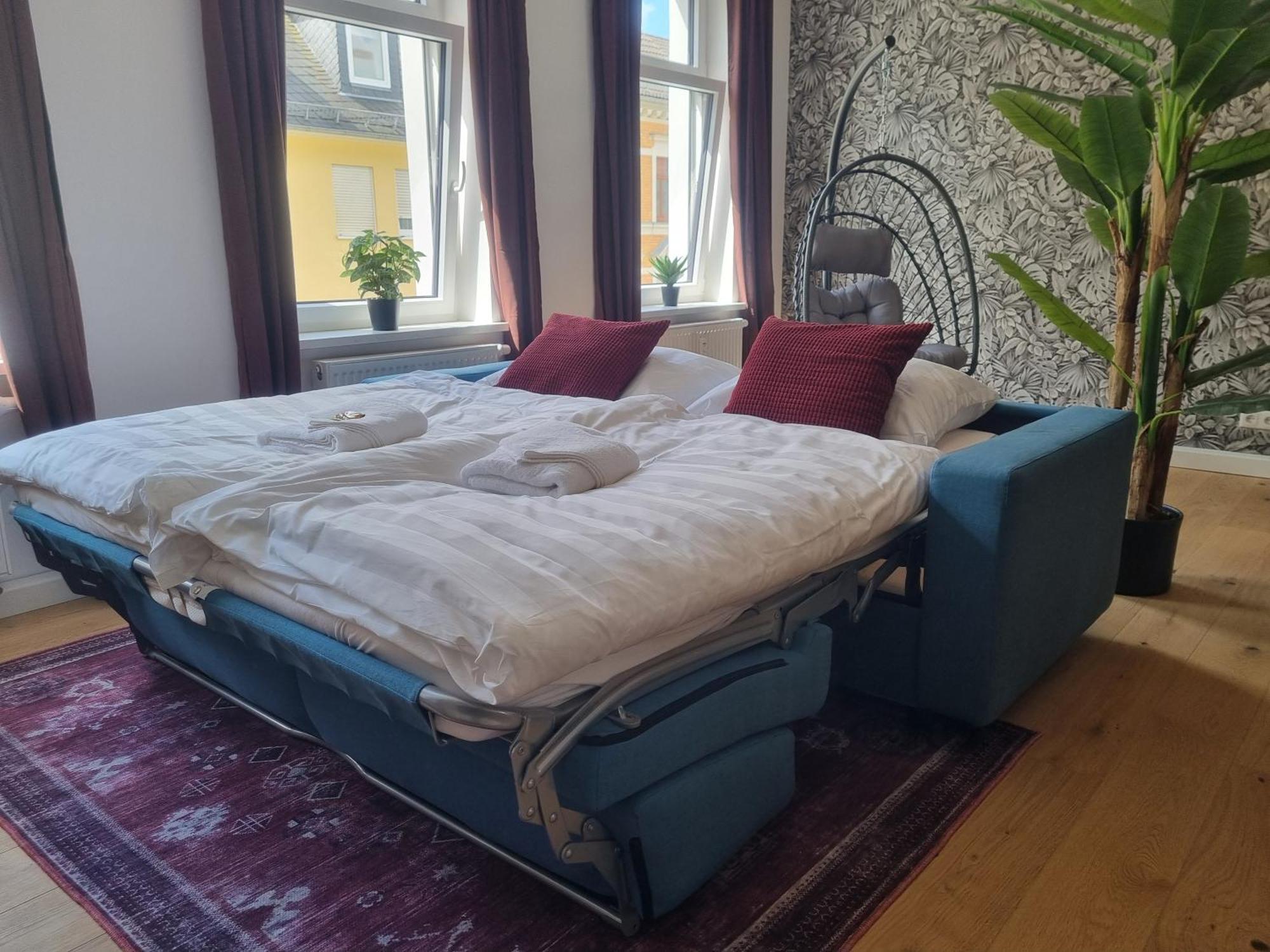 Maremar - Style-Loft Am Ferberturm - 2 Schlafzimmer - Luxus Boxspringbett - Arbeitsplaetze - Highspeed Wlan Gera Bagian luar foto