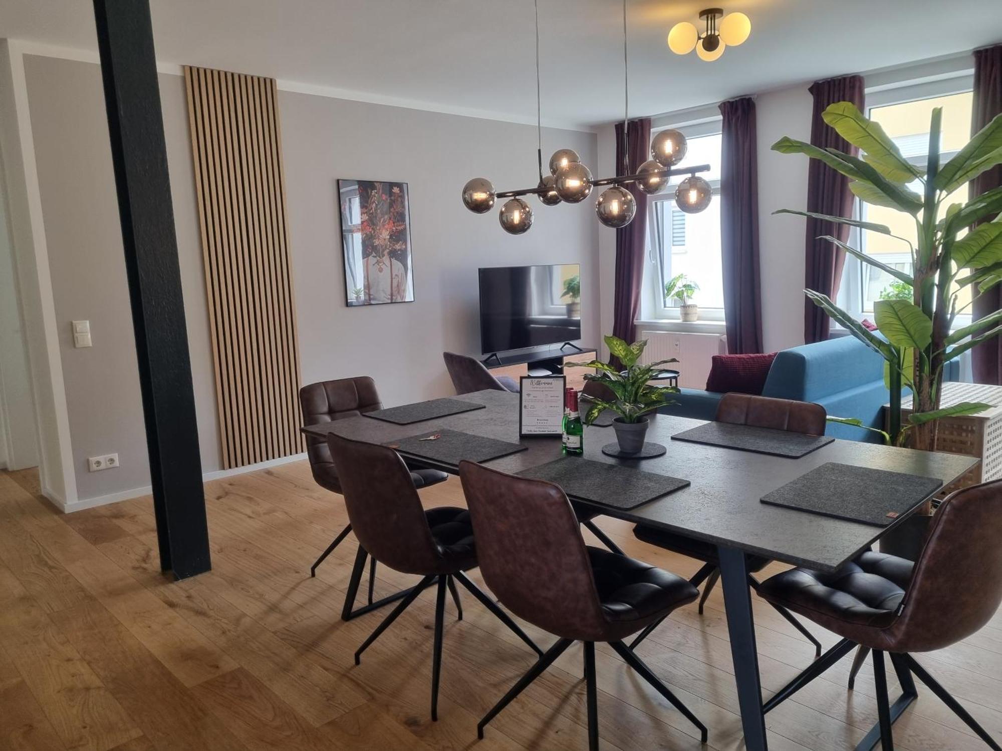 Maremar - Style-Loft Am Ferberturm - 2 Schlafzimmer - Luxus Boxspringbett - Arbeitsplaetze - Highspeed Wlan Gera Bagian luar foto